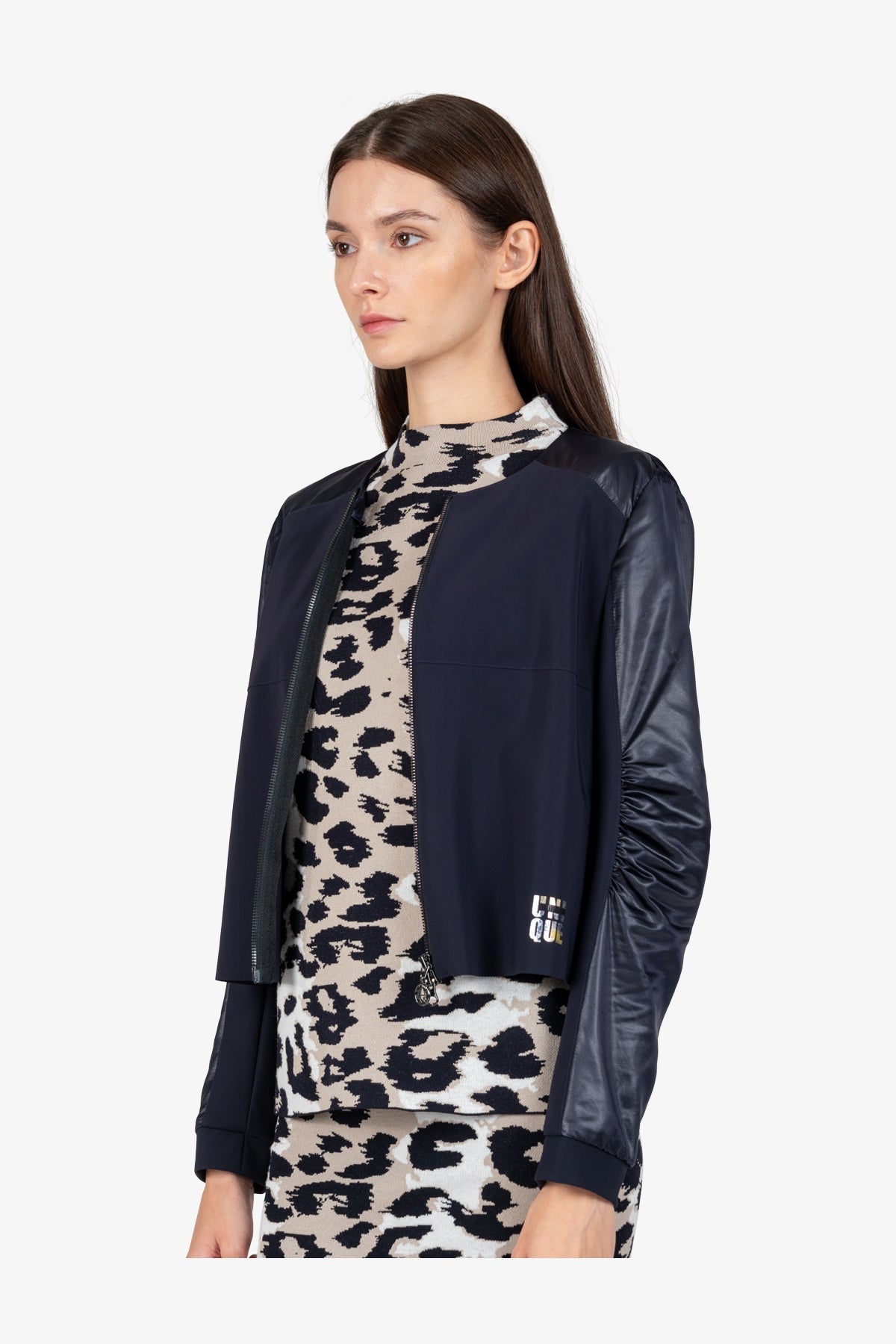 Short Round-Necked Jacket